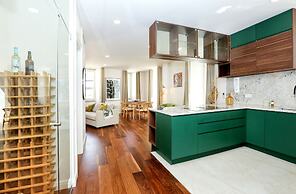 Green Essence Duplex in Faro by Misha s Place