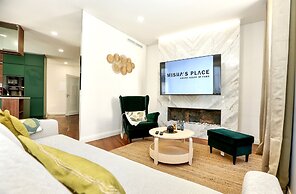 Green Essence Duplex in Faro by Misha s Place