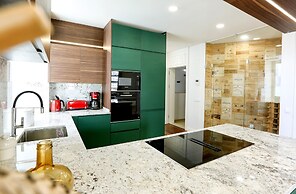 Green Essence Duplex in Faro by Misha s Place