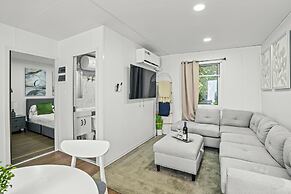 2BR Tiny Farm Home IN Fort Lauderdale