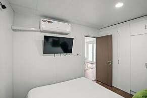 2BR Tiny Farm Home IN Fort Lauderdale