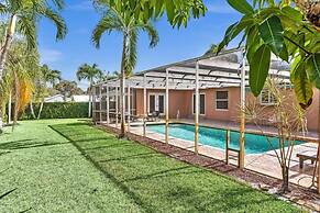 Casa Natalia 3 Bedroom Home With Pool Near Hard Rock Casino