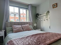 Stratford-upon-avon - Sleeps 4 - Pets Allowed