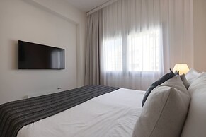 Phaedrus Living Mini Art House Warhol