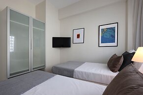 Phaedrus Living Mini Art House Warhol