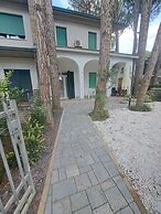 Marina Romea 2 Splitted Executive Flats