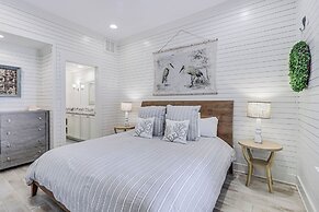 Beach Bungalow TC 2305