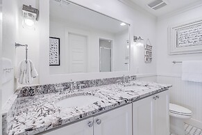 Beach Bungalow TC 2305