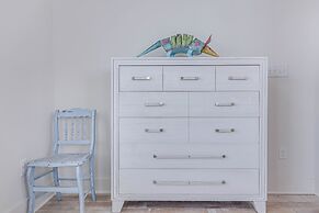 Beach Bungalow TC 2305