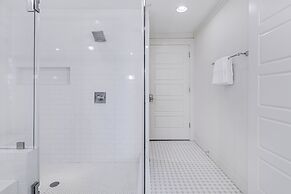 Beach Bungalow TC 2305