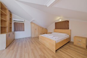 Talia deniz manzaralı 4 odalı lüks Villa