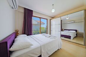 Talia deniz manzaralı 4 odalı lüks Villa