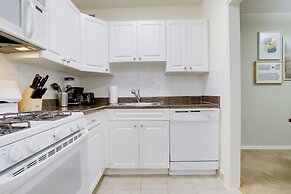 Elegant Apartments Near the Pentagon