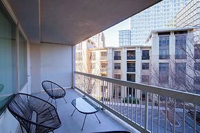 Elegant Apartments Near the Pentagon