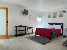 Las Mariposas Mini Suites