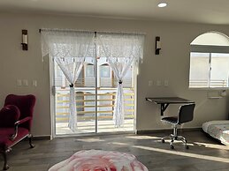 Las Mariposas Mini Suites