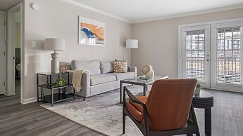 Landing at The Brookwood Apartments