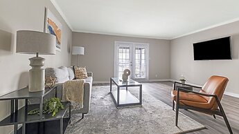 Landing at The Brookwood Apartments