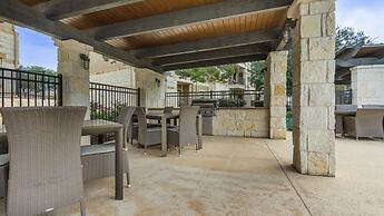 Mission Hill Apartments By Barsala