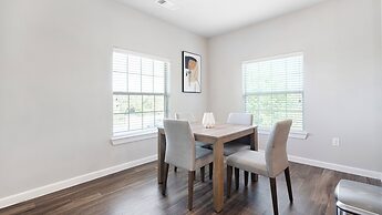 Mission Hill Apartments By Barsala