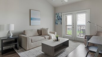 Mission Hill Apartments By Barsala