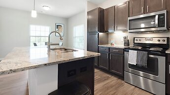 Mission Hill Apartments By Barsala