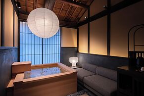 Nazuna Kyoto Higashi Honganji