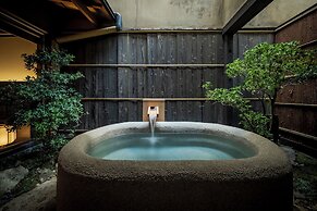 Nazuna Kyoto Higashi Honganji