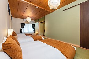 SHIMIZUYA Osaka Nishikujo ekimae