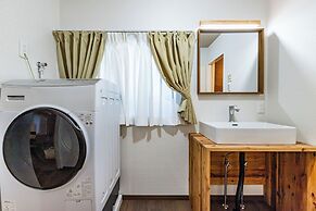 SHIMIZUYA Osaka Nishikujo ekimae