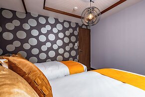 SHIMIZUYA Osaka Nishikujo ekimae