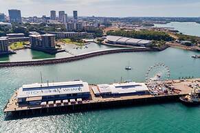 Skytower Wonder Oceanview Balcony - Pool - Office