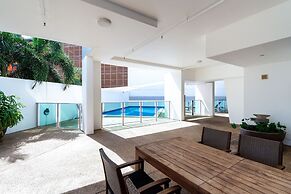 Skytower Wonder Oceanview Balcony - Pool - Office