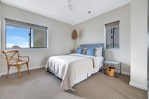 Skytower Wonder Oceanview Balcony - Pool - Office