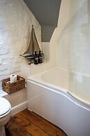 Clifford Chambers Cosy 2 Bedroom Cottage