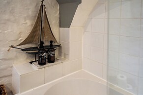 Clifford Chambers Cosy 2 Bedroom Cottage