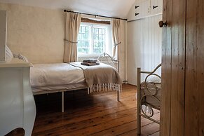 Clifford Chambers Cosy 2 Bedroom Cottage