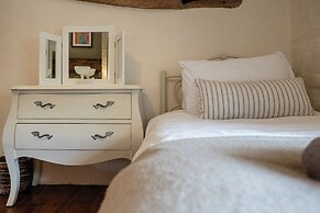 Clifford Chambers Cosy 2 Bedroom Cottage