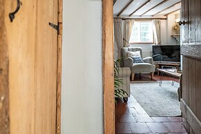 Clifford Chambers Cosy 2 Bedroom Cottage