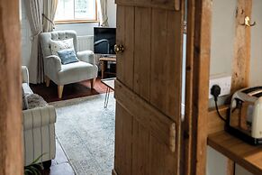 Clifford Chambers Cosy 2 Bedroom Cottage
