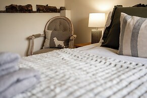 Clifford Chambers Cosy 2 Bedroom Cottage