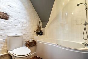 Clifford Chambers Cosy 2 Bedroom Cottage