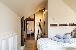 Clifford Chambers Cosy 2 Bedroom Cottage