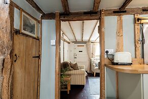 Clifford Chambers Cosy 2 Bedroom Cottage