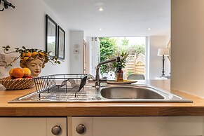 Clifford Chambers Cosy 2 Bedroom Cottage