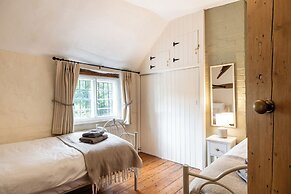 Clifford Chambers Cosy 2 Bedroom Cottage