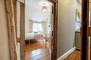 Clifford Chambers Cosy 2 Bedroom Cottage