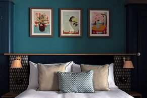 Round House Apartments