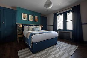 Round House Apartments