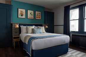 Round House Apartments